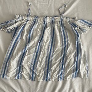 Shoulder cutout, stripe pattern summer top